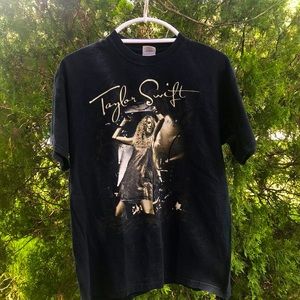 Taylor swift Fearless tour shirt vintage